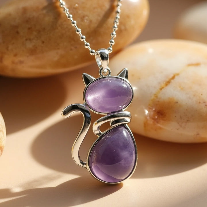 Graceful Protector – Healing Crystal Cat Pendant